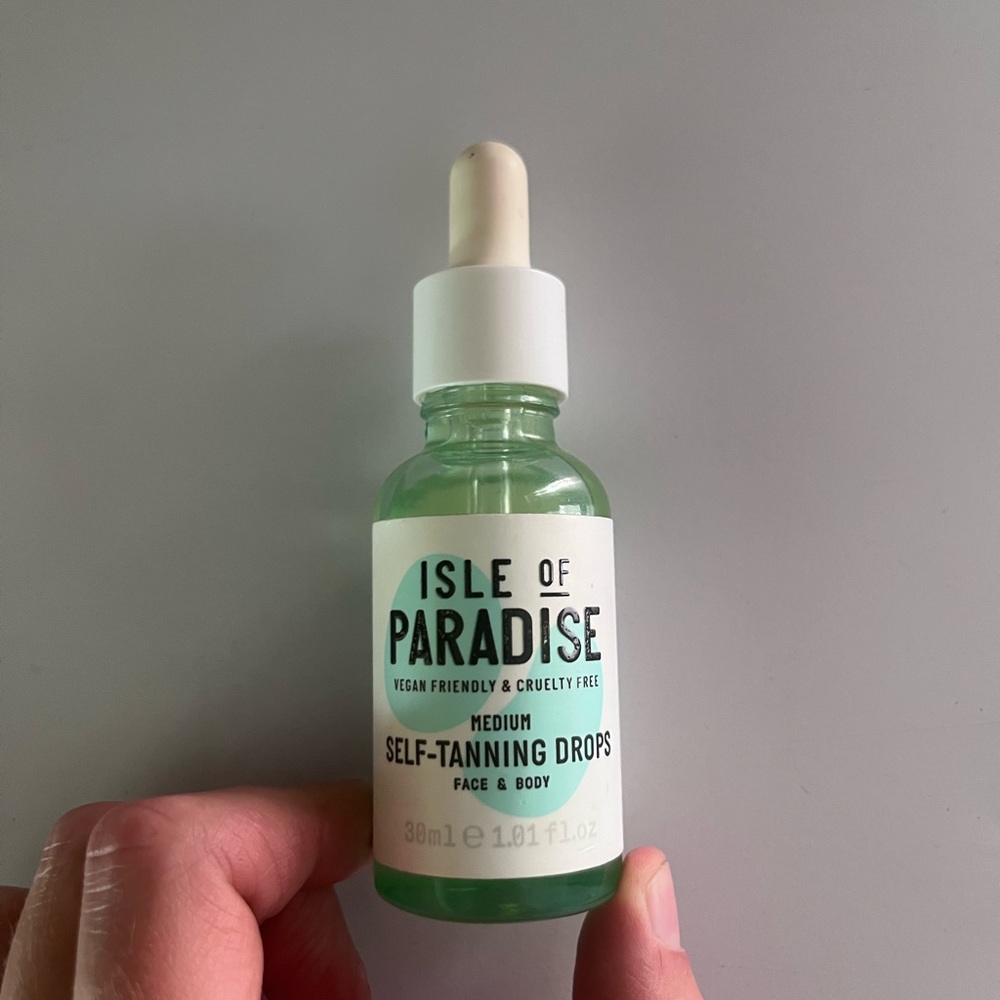 Isle of Paradise Medium tanning drops